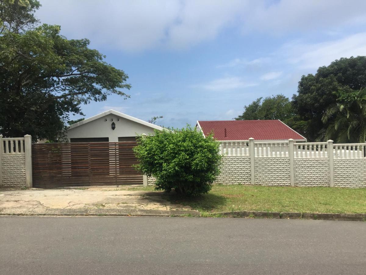 White House Lodge In Scotburgh Scottburgh Exterior photo